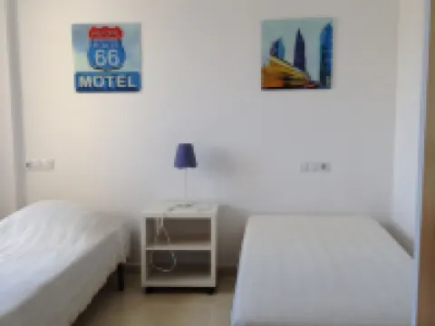 Panoramic 180 ° view on the canals, swimming pool, 6 people Rosas nature reserve