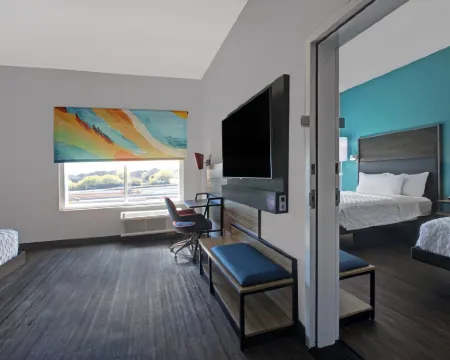 Tru by Hilton Austin Airport Hotels in Montopolis