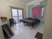 Vatavruksha Swamikrupa Residency Hotels in Akkalkot
