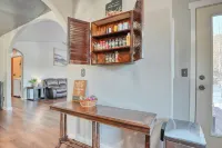 Charming 3-bedroom house with hot tub and WiFi in awesome Cripple Creek