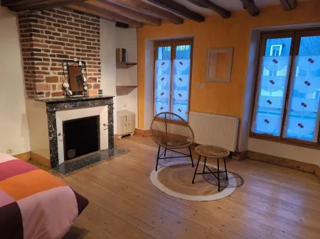 Gîte Familial au Calme Avec Espace Détente Отели в г. Yonne