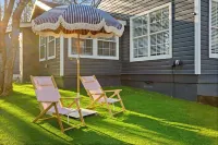 Stylish & Lux Stay, Walk to Top Eats & Pickleball