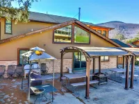 6BR/7bath Luxury home Hot Tub in Hunter Catskills