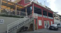 Max Gastro Beach House Hotels in Marina