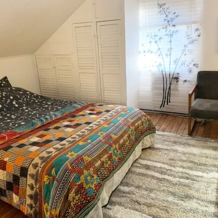 Fun Filmmaker's Bungalow wPool & Pro Screening Room