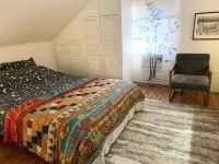 Fun Filmmaker's Bungalow wPool & Pro Screening Room