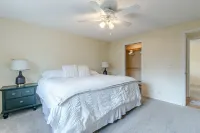 Cheerful, Comfortable and Convenient 3 Bedroom Home