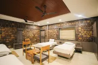 Akay Resort & Villas Hotels in Rajnandgaon