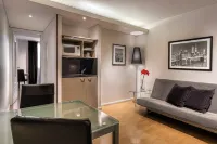 Broadway Hotel & Suites