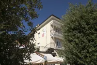 Apart-Hotel la Rocchetta