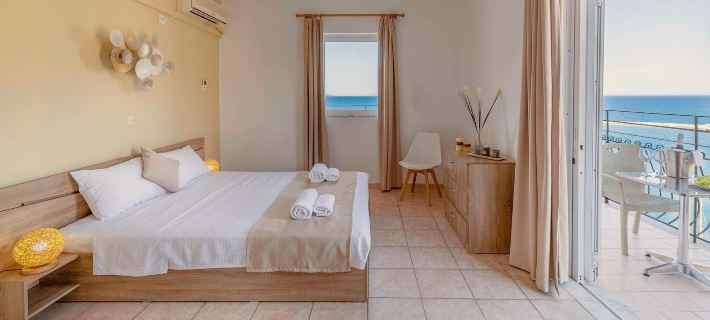 Faro Del Porto Hotels in Kefallinia