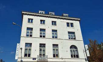 Hotel Retro