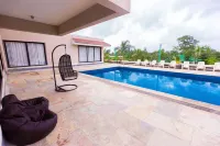 Shetty Farms - Villas