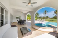 Beautiful 5-Bdr 2 Levels Villa for Rent