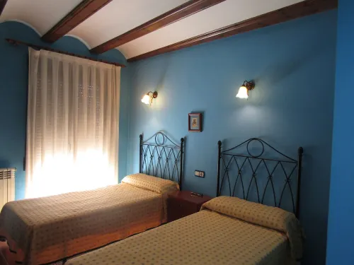 Hostal Paquita Hotels in Allepuz