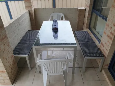 Golf course access, 10 mins to famous Hymans beach