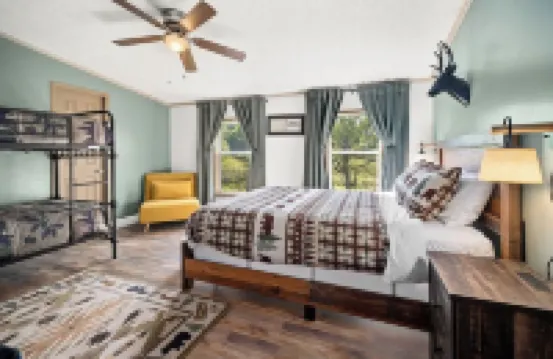 New River Gorge/Endless Wall Trail/HotTub/Outdoor Games/Stargaze/Epic Sunsets Hotels in Fayette County