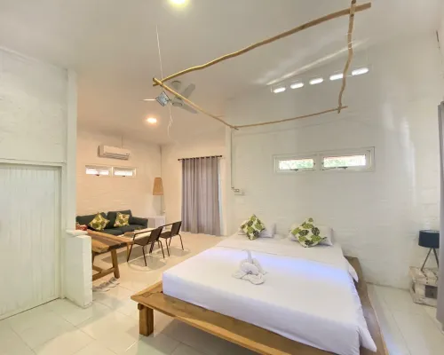 Elhoppo Pasir putih resort & resto Hotels in Maluk