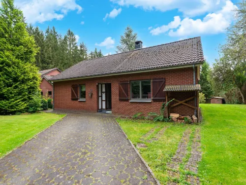 Stunning Holiday Home in Recht Hotels in Saint-Vith