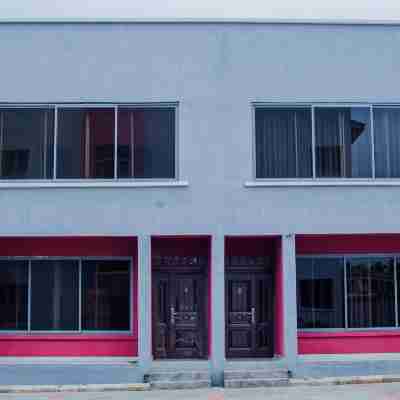 3 Bed Home Sleeps 6 - Garden, Parking, Wifi Hotel Exterior
