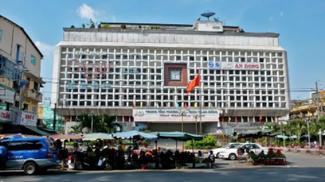 Thien Hong - Arc En Ciel Hotel Hotel berhampiran Quan Am Pagoda