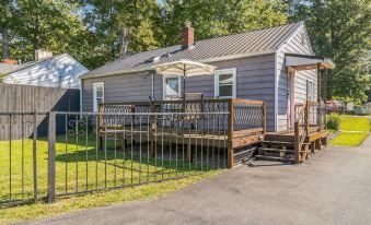 Colonial Village Retreat 2Br
