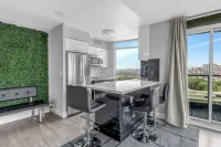 Toronto Waterfront Stay Отели в г. Восточно-Йорк / Пляж