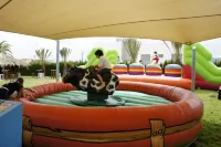 ApartHotel Playa Oliva - Beach