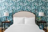 Roami at Duncan Plaza