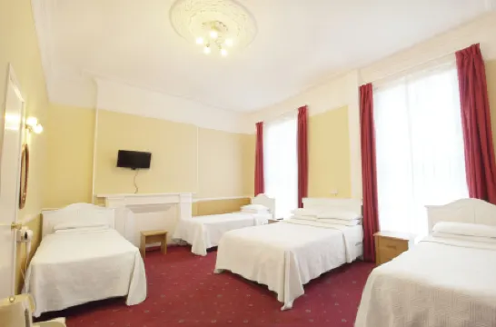 巴爾莫勒爾之家酒店