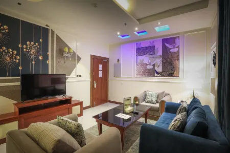 Meral Crown Hotel