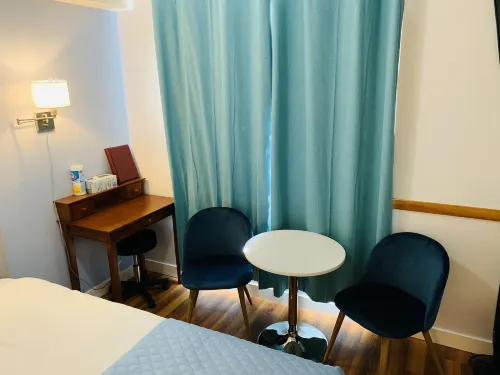 ห้องโรงแรมขนาดเล็กสำหรับคนรักภูเขา - 2 ดาว