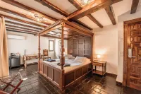 Hotel Castillo de Monda Hotels in Alozaina