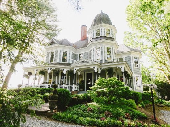 Biltmore Village Inn B&B