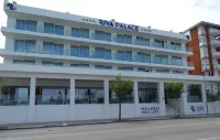 Riva Palace Hotel Hotel dekat G.I.T. Grado Impianti Turistici S.P.A