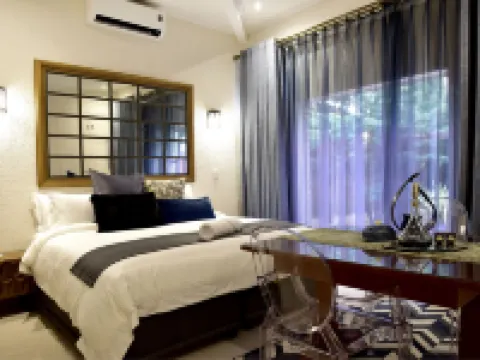 Five O'Clock Zen Boutique Guest House Hotels in Centurion