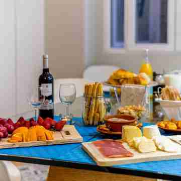 Feel Porto Syrah Townhouse Dining/Meeting Rooms