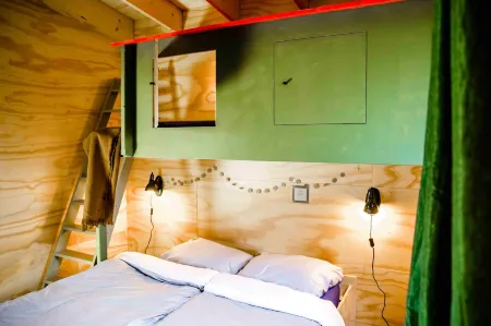 Waterlodge Reade Wikel Отели в г. Grouw