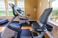 Stylish Villa with Pool Access - Gym