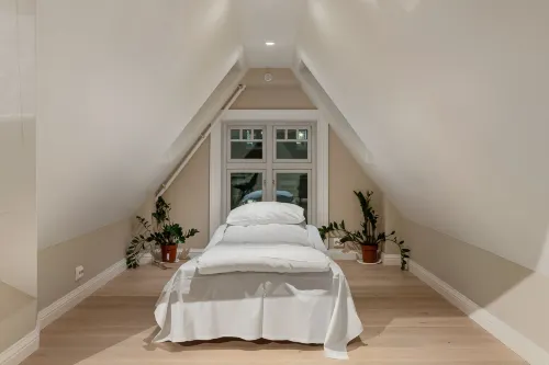 Arctic Homes - Premium Retreat - 2 Baths - Mountain view