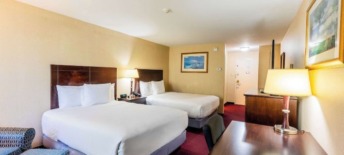 Fireside Inn & Suites Portland Отели в г. Камберленд