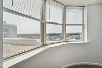 2Br Luxury City Suite with Gym & Pool Hotels in Arlington