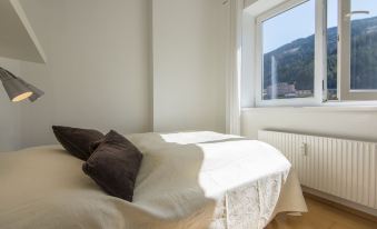 Residenz Lothringen by AlpenTravel