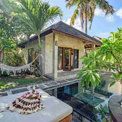 Kelapa Villas Hotel Exterior