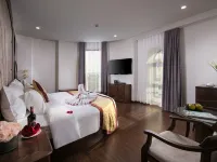 Halios Luxury Halong Hotel Ha Long otelleri