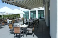 โรงแรมเบสท์เวสเทิร์น ควีนส์ พอร์ไซม์-นีเฟิร์น - พร้อมอาหารเช้า