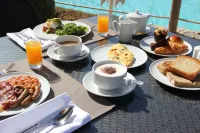 โรงแรม คราวน์ พลาซ่า วิลามูรา - อัลการ์ฟ บาย IHG - พร้อมอาหารเช้า