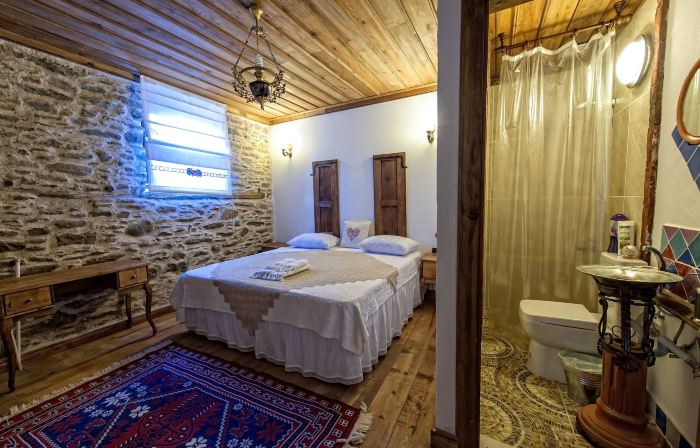 Birgi Hotel Saliha Hanim Tas Konak