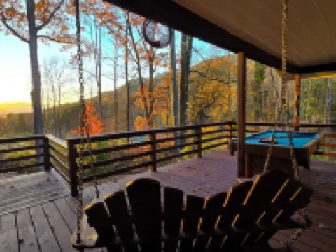 Nantahala Nookie Nook: A Playful Retreat w/Stunning Long-Range mt Sunset Views Hotels in Cowee