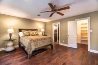 Mustang Meadows: Luxury Texas Hill Country Retreat